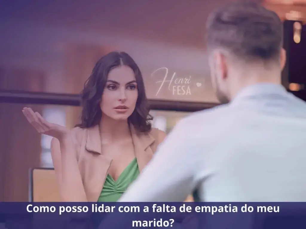 Mulher sentada em frente ao marido explicando a ele o conceito de empatia!