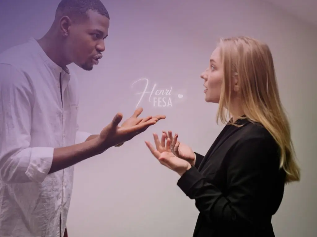 Casal em discussão profunda devido ao fato da não renovação do casamento!