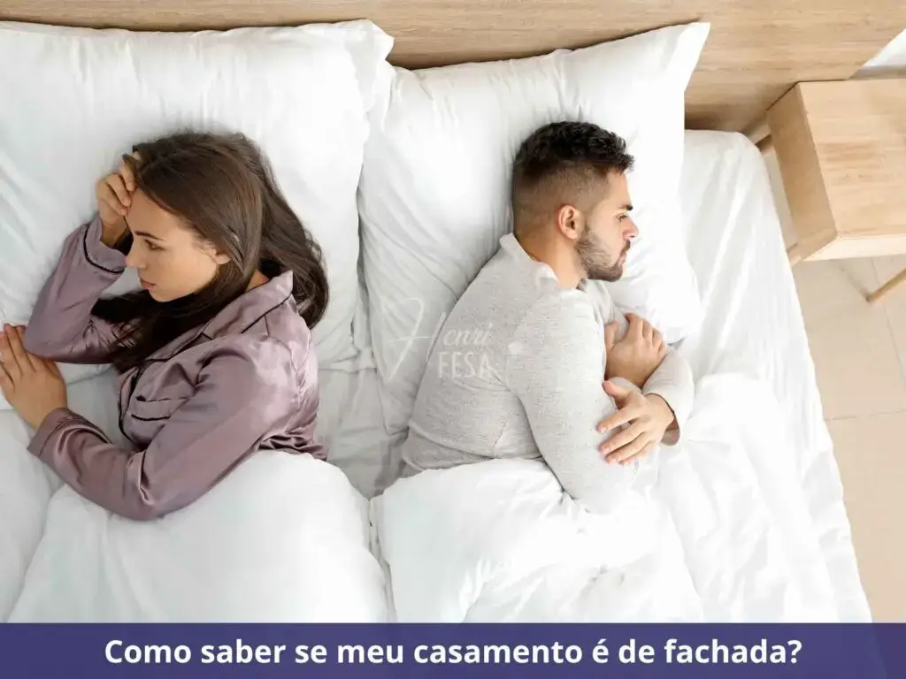 5 sinais de um casamento de aparência! Marido e mulher deitados um de costas para o outro!