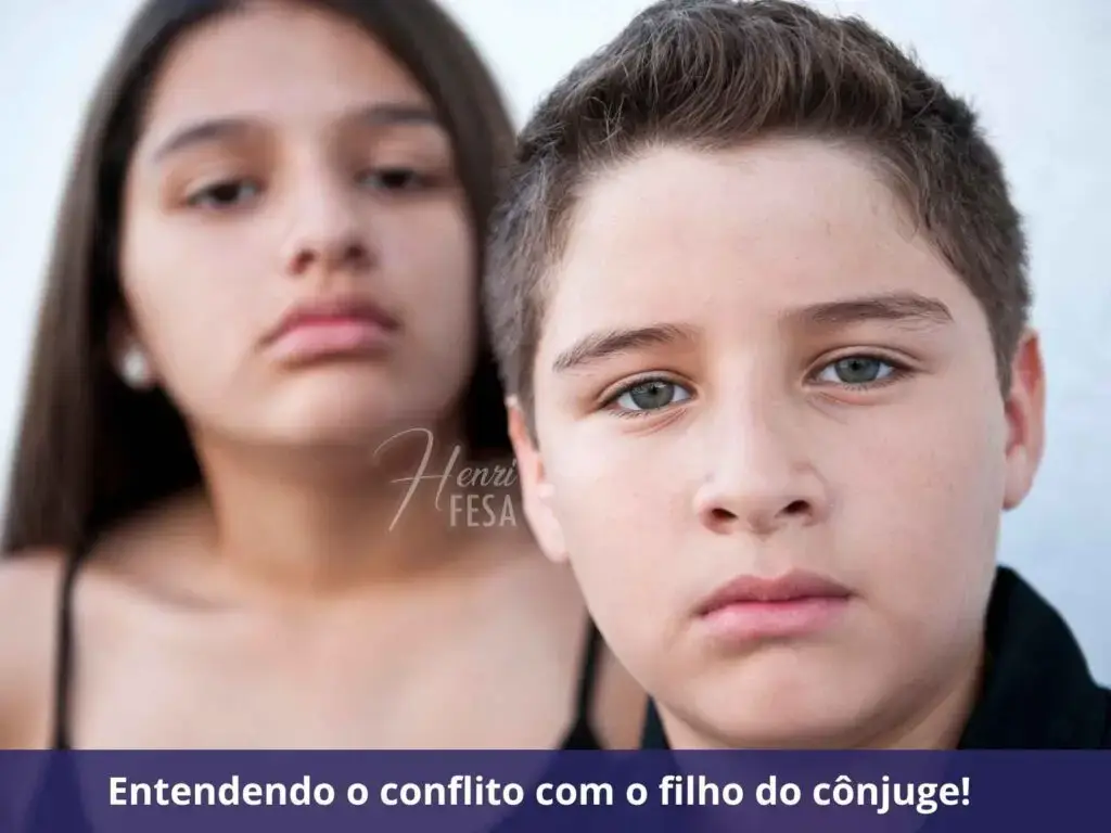 Separação por causa de enteados: como agir nesta situação? Crianças birrentas olhando diretamente para a câmera!